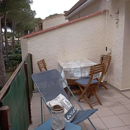 Renove 4 Pers. Avec Piscine, Parking Prive, Proche Et Village Naturiste - Fr-1-607-193 Agde